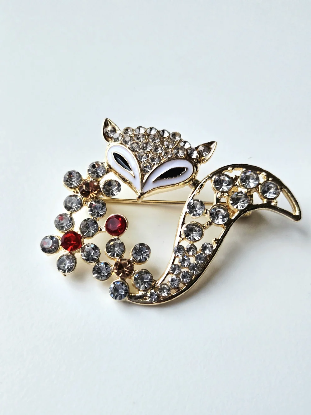 Sparkling Rhinestone Fox Brooch Pin Gold Tone NWT